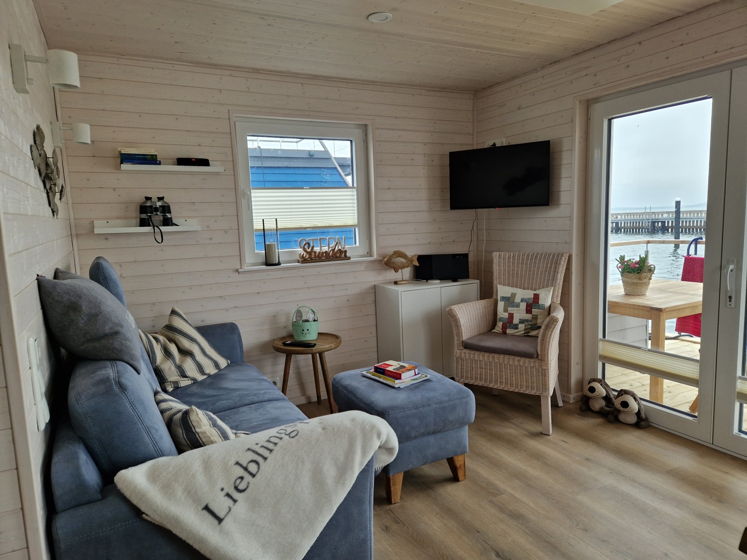 Gemütliches Hausboot Liliput an der Ostsee