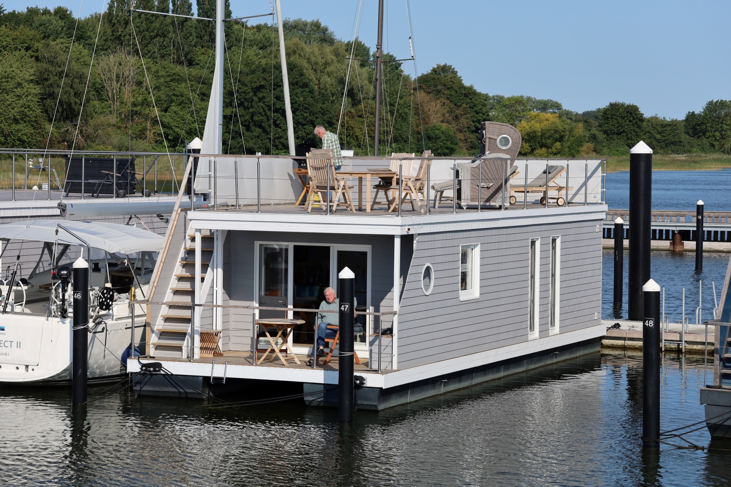 Gemütliches Hausboot Liliput an der Ostsee